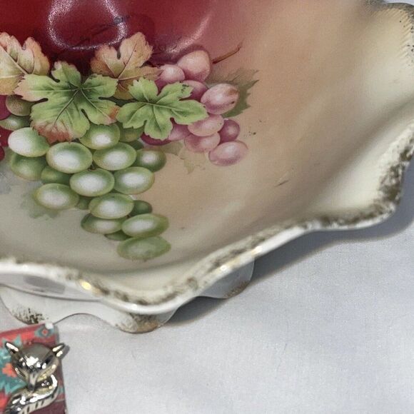 LOVELY BAVARIAN "PRINCE REGENT" GRAPES MOTIF SCALLOPED GILDED EDGE BOWL - Picture 6 of 16